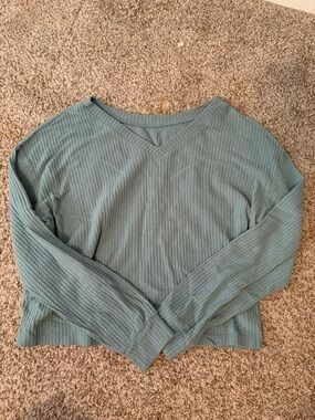 Women's V-Neck Ribbed Long-Sleeve Top - Sage Green